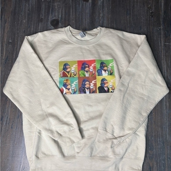 Pop Art Graphic Beige Sweater Size Large - Picture 1 of 7